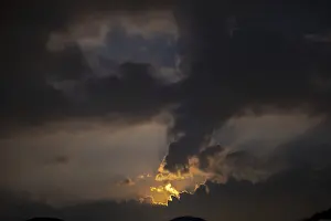 Lugano Night Sky Drucke: Moonlight in Cloudscape at Night in Lugano
