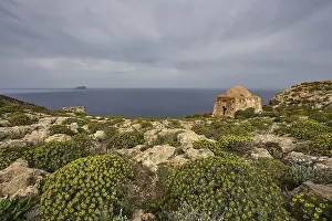 Western Crete Drucke: Morning light, grey dramatic cloudy sky