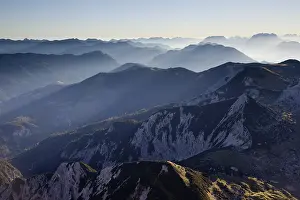 High Mountain Ranges Europe Drucke: Mountain ridges with backlighting