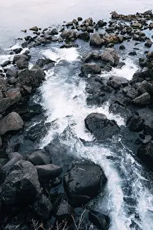 Icelandic Landscape Drucke: Mountain river from Ehsaraurfoss Falls