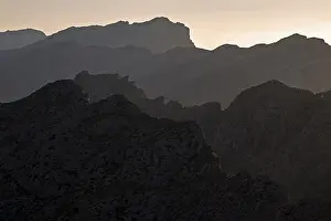 Balearic Islands Coastline Drucke: Mountain silhouettes in backlight