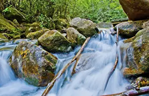 Deserted River Scenery Drucke: Mountain streams