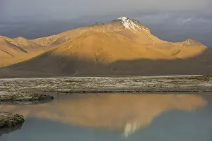 Evening Desert Landscape Drucke: Mountains in the evening light