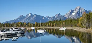 US America Nature Reserves Drucke: Mountains reflected in the lake
