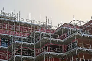 Construction Work In Europe Drucke: Multi-storey building under construction
