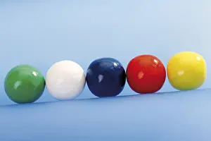 High Calorie Treats Drucke: Multicoloured gumballs in a row