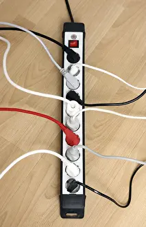 Electrical Device Connection Drucke: Multiple outlet strip, for connection of multiple electrical devices