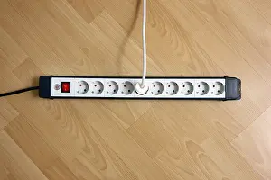 Electricity Tariff Prices Drucke: Multiple outlet strip, for connection of multiple electrical devices