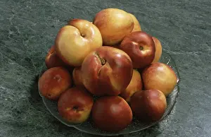 Stone Fruit Nutrition Drucke: Nectarines, a mutation of the peach