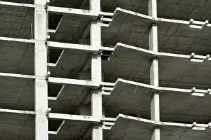 Concrete Construction Site Drucke: New construction of a multi-storey house