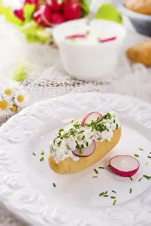 Savory Pastry Fillings Drucke: New potatoes with spring curd