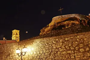 Southern Europe Defensive Work Drucke: Night shot, Artificial light, Lantern
