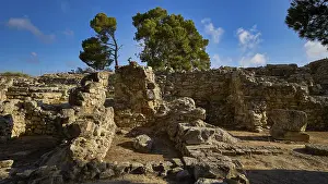 Ancient Greek Ruins Drucke: Northeastern complex, ancient stone ruins with trees and clouds in the sky