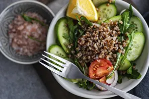 Buckwheat Nutrition Facts Drucke: A nutritious lunch is prepared with fresh rocket