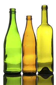 Empty Beer Bottles Drucke: Object on white - Three empty bottle