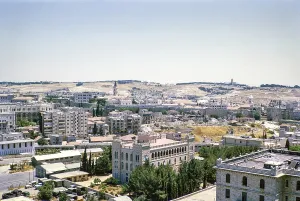 Urban Environment Historic Center Drucke: Oblique view from an elevated position over the city of Jerusalem