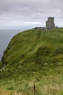 Cliffs Of Moher Ireland Drucke: O'Briens Tower, Cliffs of Moher