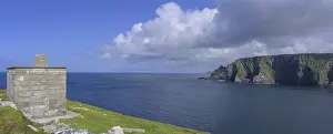 County Mayo Scenery Drucke: Observation post from World War II
