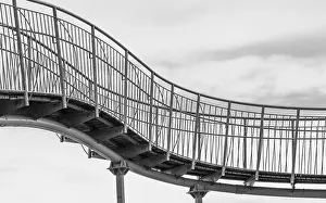 Folkloric Fairground Rides Drucke: The observatory that stands on the top of Mt