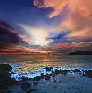 Cloudy Atmosphere Drucke: Ocean sunset with great cloudscape