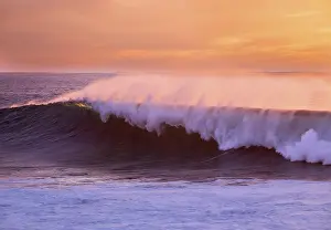 Atlantic Ocean Sunset Drucke: Ocean wave at sunset, Atlantic