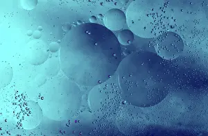 Waterfront Scene Without People Drucke: Oil bubbles inside water base form patterns