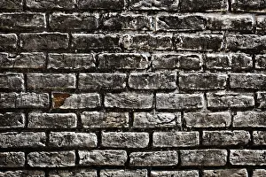Uninhabited Construction Site Drucke: Old brick wall texture