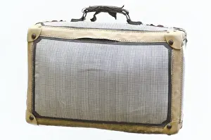 Plain Colored Background Cutout Drucke: Old Broken Suitcase on White Background