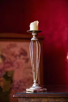 Plain Red Background Wallpaper Drucke: Old candlestick in front of red background