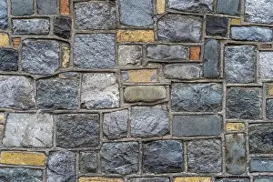 Old Stone Wall Texture Drucke: Old grungy stone wall. Texture and Background for your projects and creative work