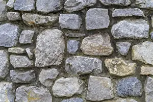 Old Stone Wall Texture Drucke: Old grungy stone wall. Texture and Background for your projects and creative work