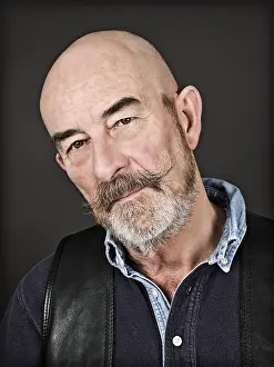 Caucasian Male Portrait Drucke: An old man with a grey beard