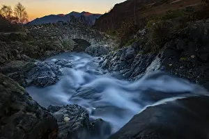 Sunrise Mountain Landscape Drucke: Old stone bridge with mountain stream