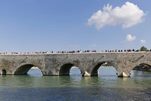 Historic Turkish Architecture Drucke: Old stone bridge, Taskopru