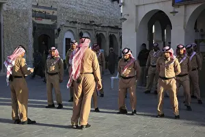 Old Town Doha Drucke: Old Town of Doha, Changing of the Guard