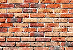 Deserted City Streets Drucke: Old weathered red brick wall as background