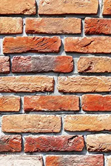 Red Brick Wall Texture Drucke: Old weathered red brick wall as background texture