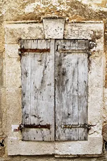 Medieval Architecture Europe Drucke: Old window in Provence
