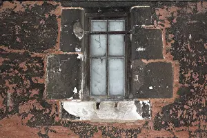 Grand Est Region Images Drucke: Old window in Troyes
