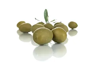 Studio Shot Of Olives Drucke: Olives