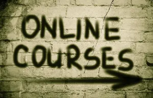 Educational System Image Drucke: Online Courses Concept