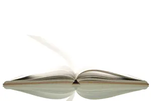 Open Book Studio Shot Drucke: Open book
