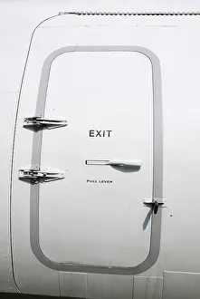 Safety Precaution Drucke: Open in case of emergency