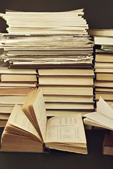 Scientific Research Drucke: An open reference tables with physical
