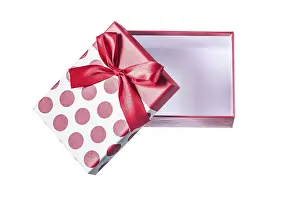 Ornate Gift Box Design Drucke: Opened red decorated handmade box isolated on white
