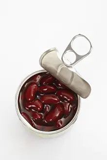 Still Life Studio Drucke: Opened tin of kidney beans