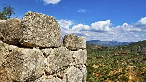 Mycenae Archaeological Site Drucke: Outer wall, view of the plain, archaeological site