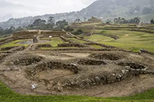 Ingapirca Ecuador Drucke: Overall view of the site of Ingapirca