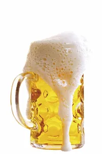 Alcoholic Drink Drucke: Overflowing beer mug