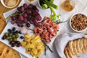 Cheese Platter Drucke: Overhead view of set of various appetizers for wine